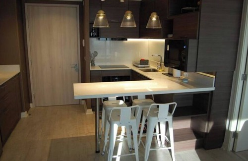 Concon Apartment | Serene Ocean View Apartment with Pool and Spa Amenities