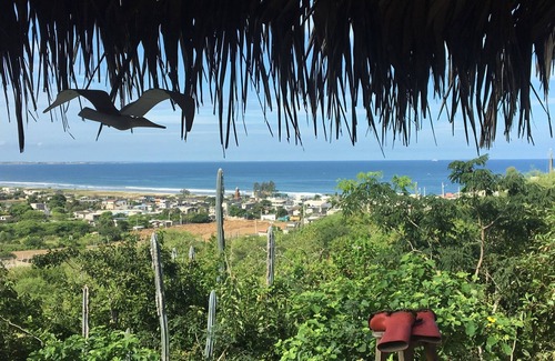 Loma Alta Apartment | Captivating Ocean View Hotel with Cozy Kitchen Amenities