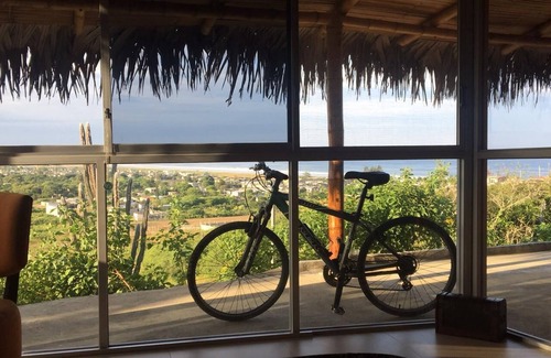 Loma Alta Apartment | Captivating Ocean View Hotel with Cozy Kitchen Amenities