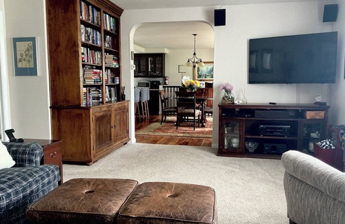 Leucadia House | Oceanfront Elegance: Pet-Friendly Retreat with Spa & Hot Tub