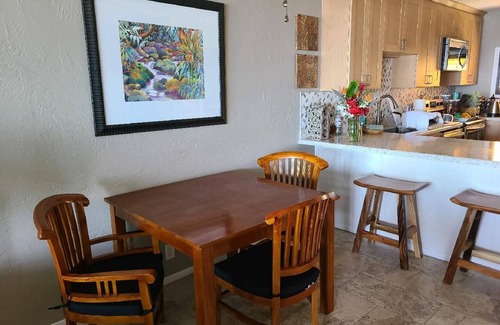 Kailua-Kona Condo | Oceanfront Kona Bali Kai Unit #203: 10/10 Guest Rated Escape