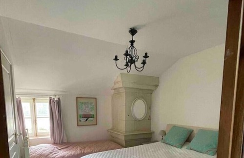 Le Puy-Notre-Dame House | Idyllic Old Winery & Gardens Near Saumur - 10/10 Rated