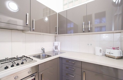 Josefstadt Apartment | Historic Apartment for Enterprising Guests - Rated 9.2/10