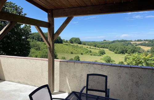 Lacepede Cottage | Charming Cottage with Panoramic Views and Great Amenities
