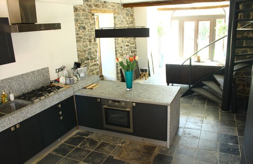 Spa House | Modernized Farmhouse with Ocean Views and Spa Amenities