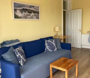 Rathmoylan Apartment | Sea View One-Bed Apartment - Guest Rated 9.5/10