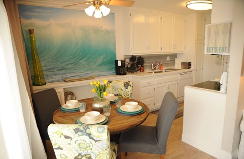 South Redondo Apartment | Beachfront Bliss: One Bedroom with Stunning Ocean Views