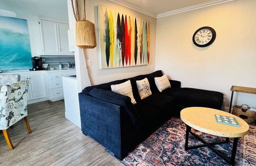 South Redondo Apartment | Beachfront Bliss: One Bedroom with Stunning Ocean Views