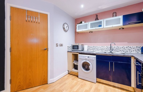 Sheffield City Centre Apartment | Cozy One-Bedroom Flat with Breakfast in City Center