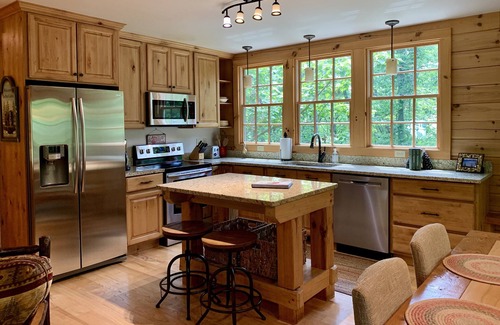 Hendersonville Cabin | Idyllic Log Cabin with Fireplace, Hot Tub & Fire Pit