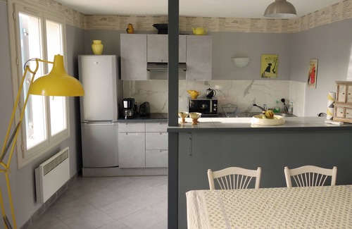 Vaison-la-Romaine Apartment | Elegant Penthouse with Rooftop Terrace and Private Pool