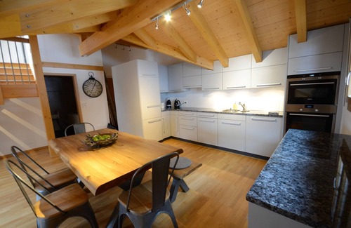 Lauterbrunnen Apartment | Elegant Penthouse with Breathtaking Lauterbrunnen Views
