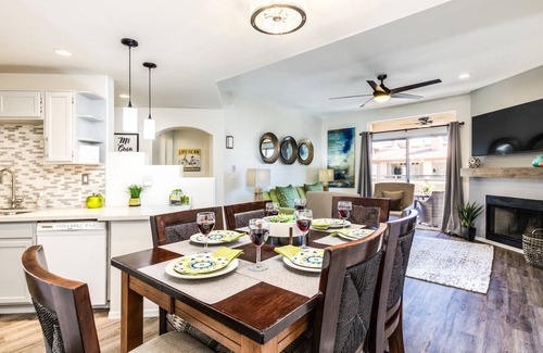 North Mountain Condo | Inviting Phoenix Vista Condo with 3 Pools and Pet Friendly