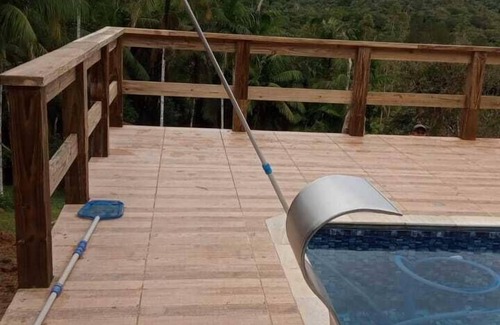 Miracatu House | Tranquil Retreat: Revitalize with Pool & Spa Amenities