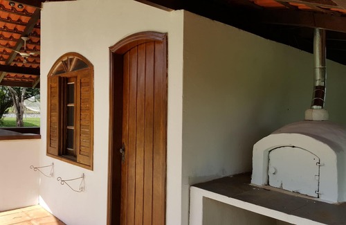 Alambari Cottage | Beautiful place with WIFI, C. Headquarters w / 2 swimming pools, barbecue, pizza oven, fireplace