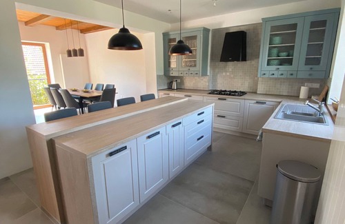Roznava Apartment | Cozy Mountain Gateway Home with Pool and Pet-Friendly Amenities