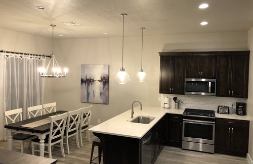 Ivins House | Inviting Poolside Townhome at Ocotillo Springs, Santa Clara