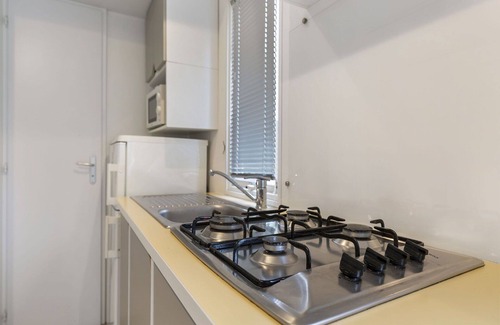 Tyn nad Vltavou House | Cozy Private Villa for 4 with WIFI, Terrace & Pet-Friendly