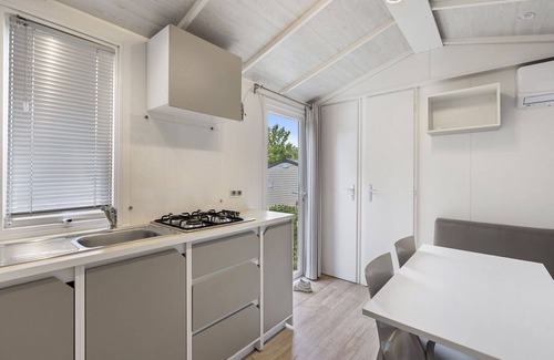 Tyn nad Vltavou House | Cozy Private Villa for 4 with WIFI, Terrace & Pet-Friendly