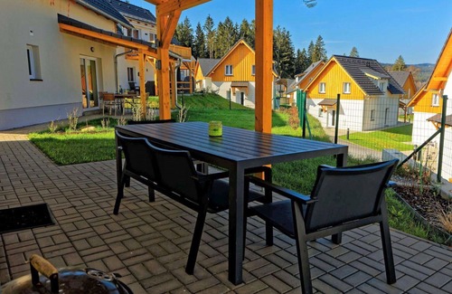 Lojzova Paseka House | Inviting Villa for 5 with Hot Tub, WiFi, and Pet Friendly