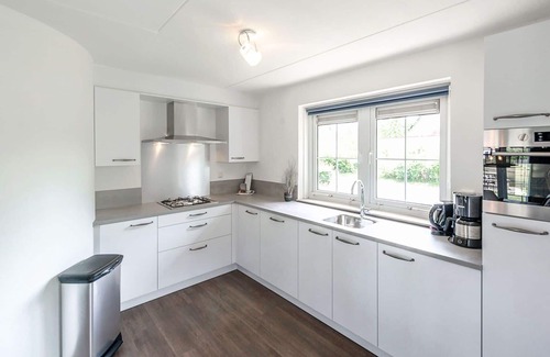 Municipality of Hellevoetsluis House | Private Villa for 6 with Pool, Ocean View & WiFi