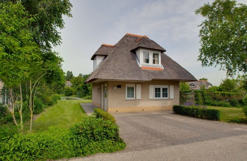 Municipality of Hellevoetsluis House | Private Villa for 6 with Pool, Ocean View & WiFi