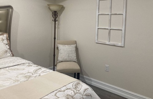 Rural Estates Apartment | Tranquil Private Apartment Embraced by Nature - Rated 10/10