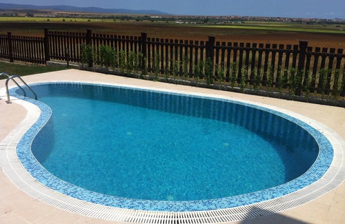 Aheloy Villa | Inviting Private Villa with Pool in Vineyards Resort & Spa