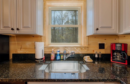Luray Cabin | Cozy Cabin Escape Near George Washington National Forest