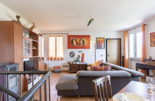 Villa Viani House | Idyllic Private Villa for 5 with Ocean Views and Terrace