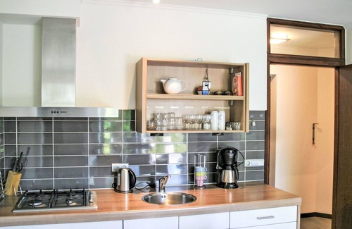 Wissenkerke Villa | Beautiful private villa for 5 people with WIFI, TV, terrace, pets allowed and parking
