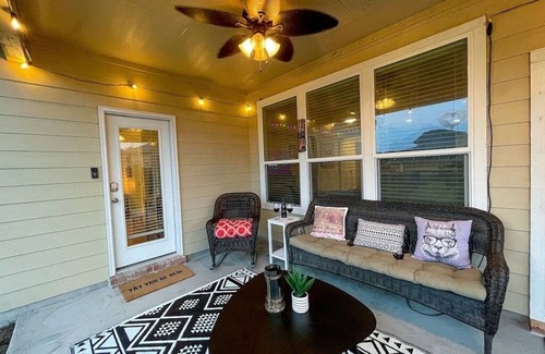Hutto Apartment | Beautiful Private Suite Near Samsung Project, Dell Diamond, and Kalahari!