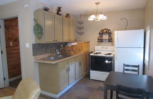New Marshfield Cabin | Idyllic Retreat: Private Getaway Near Athens & Hocking Hills