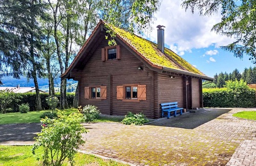Ruhmannsfelden House | Private Villa for 6 with Terrace, Parking & Spa Amenities
