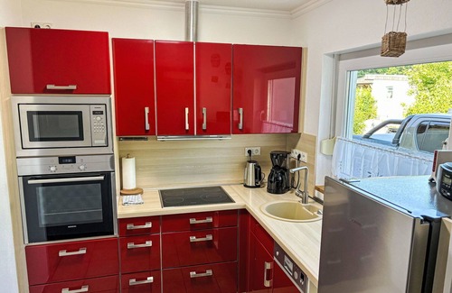 Loissin House | Beautiful private villa for 4 guests with A/C, WIFI, TV, terrace, pets allowed and parking