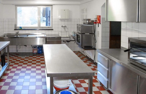 Obersimonswald House | Spacious Private Villa for 18 with Pets, WIFI & Terrace
