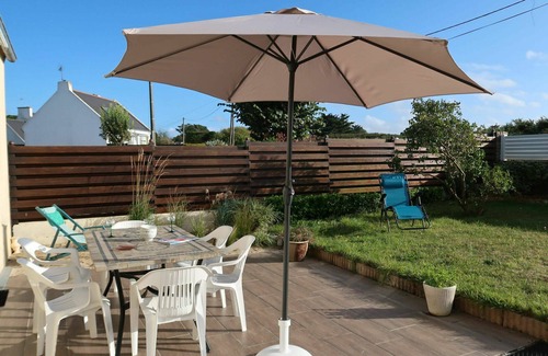 Saint-Pabu House | Private Villa with Ocean View, Terrace and Parking for 4