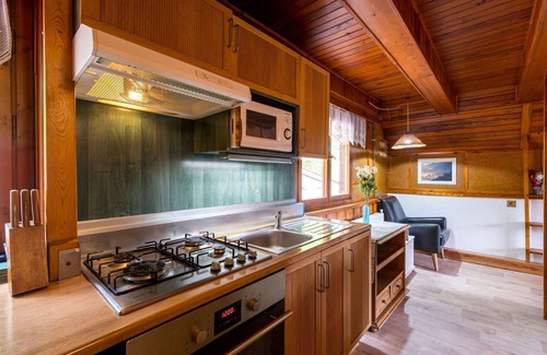 Benecko House | Elegant Private Villa for 6 with Pets, WIFI & Panoramic Views