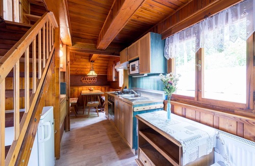 Benecko House | Elegant Private Villa for 6 with Pets, WIFI & Panoramic Views