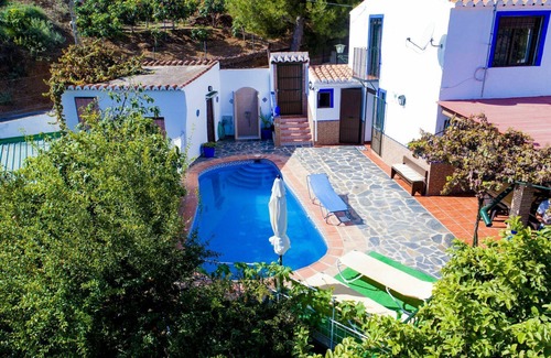 Almunecar Villa | Relaxing Villa for 4 with Private Pool and Ocean View