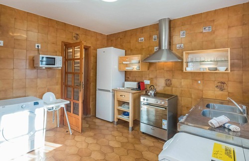 Badia Blava Villa | Welcoming Villa with Private Pool & Oceanfront Views
