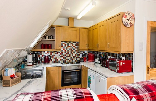 Kilfinnan House | Private Villa Retreat with Hot Tub, Lake View & Balcony