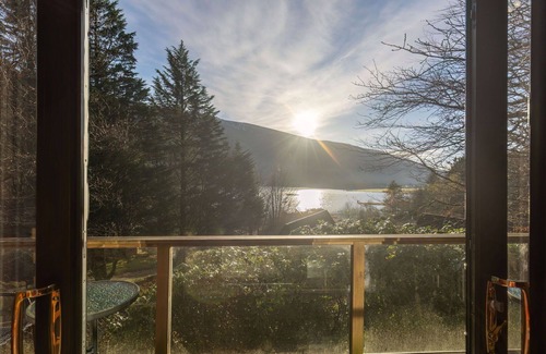 Kilfinnan House | Private Villa Retreat with Hot Tub, Lake View & Balcony