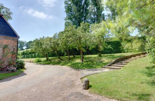 Leigh Other | Beautiful private villa for 2 guests with WIFI, pool, TV, patio, pets allowed and parking