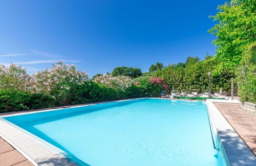 Cartoceto Villa | Inviting Private Villa with Pool, WIFI & Panoramic Views