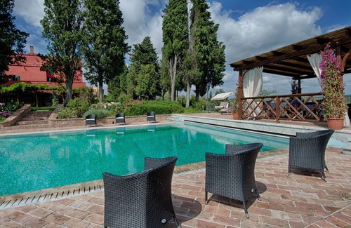 Castelfiorentino Villa | Pleasant Private Villa with Pool, Sauna & Panoramic Views