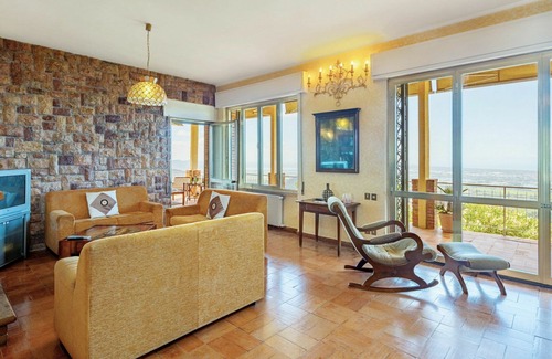 Corsanico House | Private Villa for 7 with Pool, Ocean View & Free WiFi