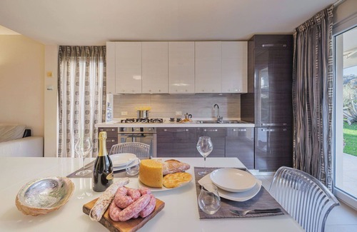 Stiava House | Private Oceanfront Villa for 4 with Hot Tub & WIFI