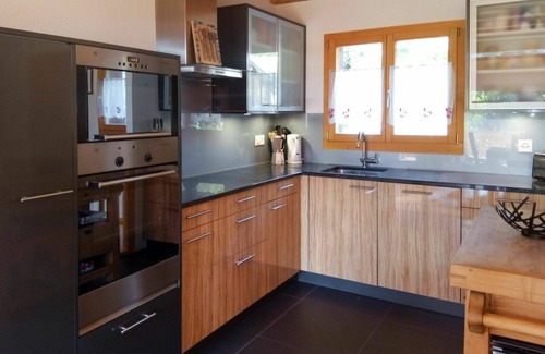 Leytron House | Private Villa for 8 with WIFI, Terrace & Family Amenities