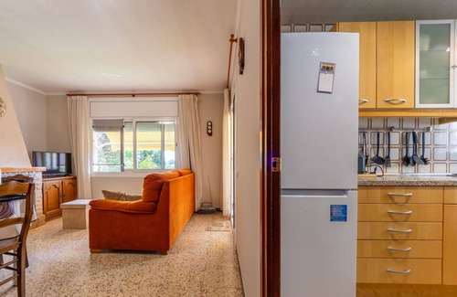 El Castell de Montornes House | Private Villa for 4 with Pool, Ocean View & A/C Amenities